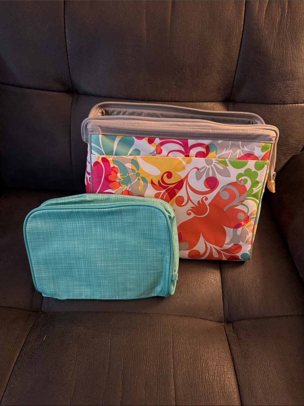 Thirty-One Floral Multicolor Cosmetic Bag with Teal Travel Pouch